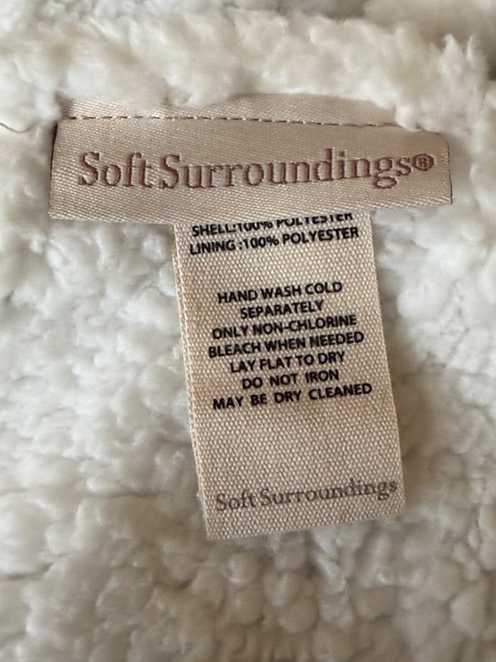 Soft Surroundings Chenille Sherpa Wearable Hooded Cable Knit Throw 46 x 78 - Picture 11 of 14